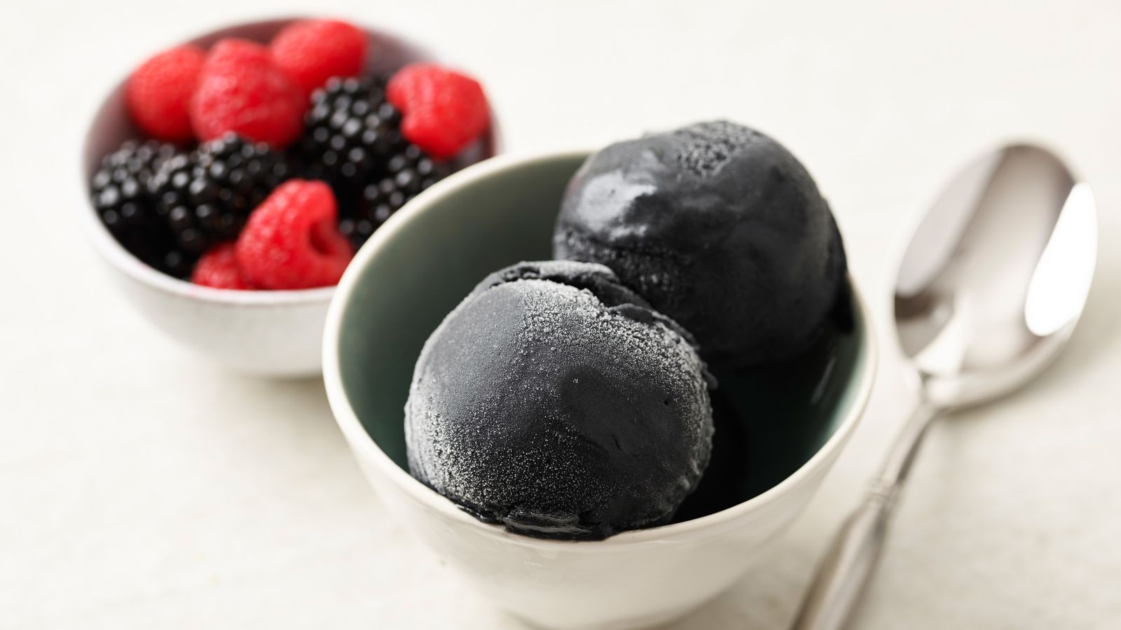 Black Bananen-Cashew-Eis