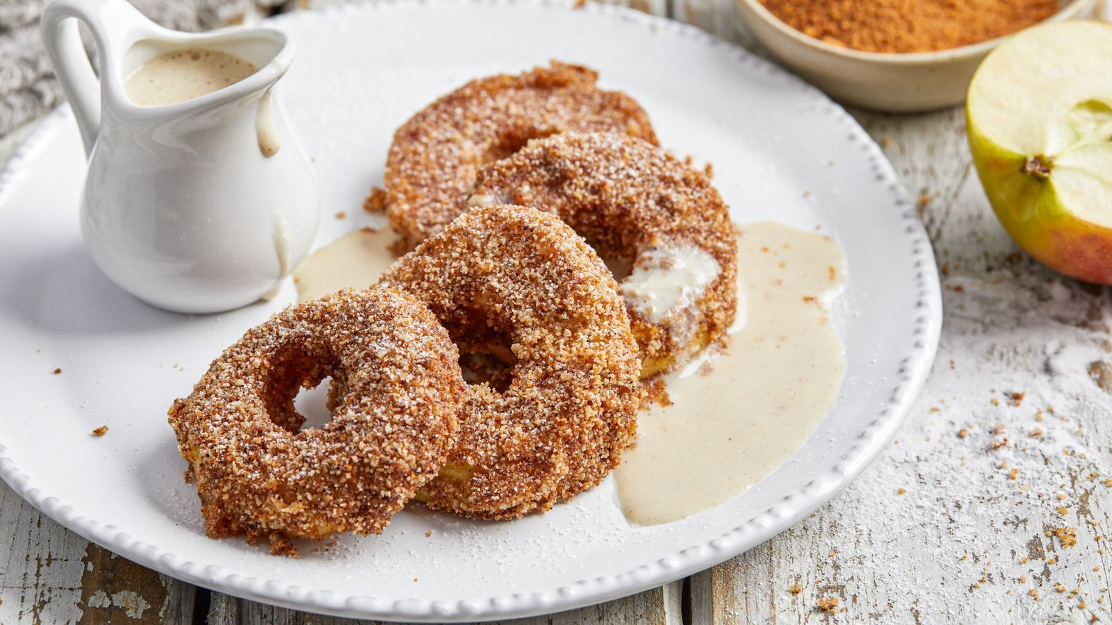 Gebackene Apfelscheiben mit Vanillesauce