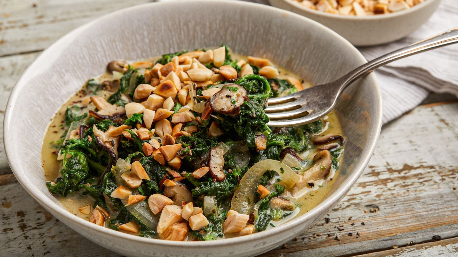 Würziger Spinat mit Shiitake und Mandeln - basisch